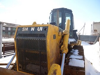 Бульдозер SHANTUI SD16